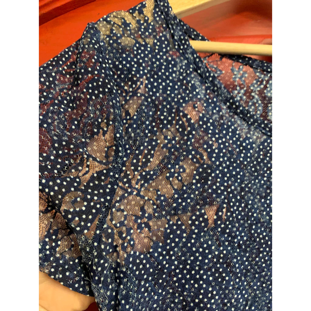 Maurice's Sweet Lace Floral Top Shirt Blue  polka Dots Zipper Back Size L Large